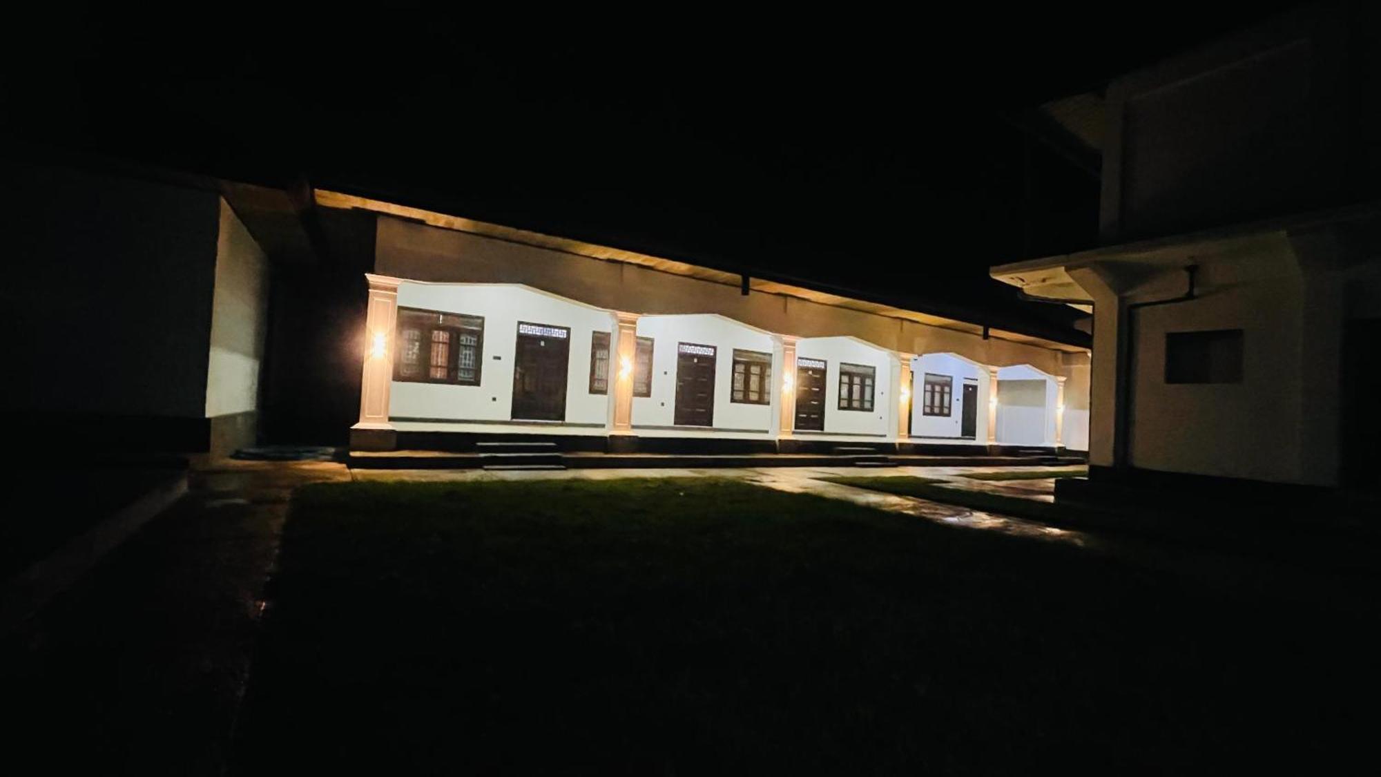 The Sanctum Hotel Talaimannar Bagian luar foto