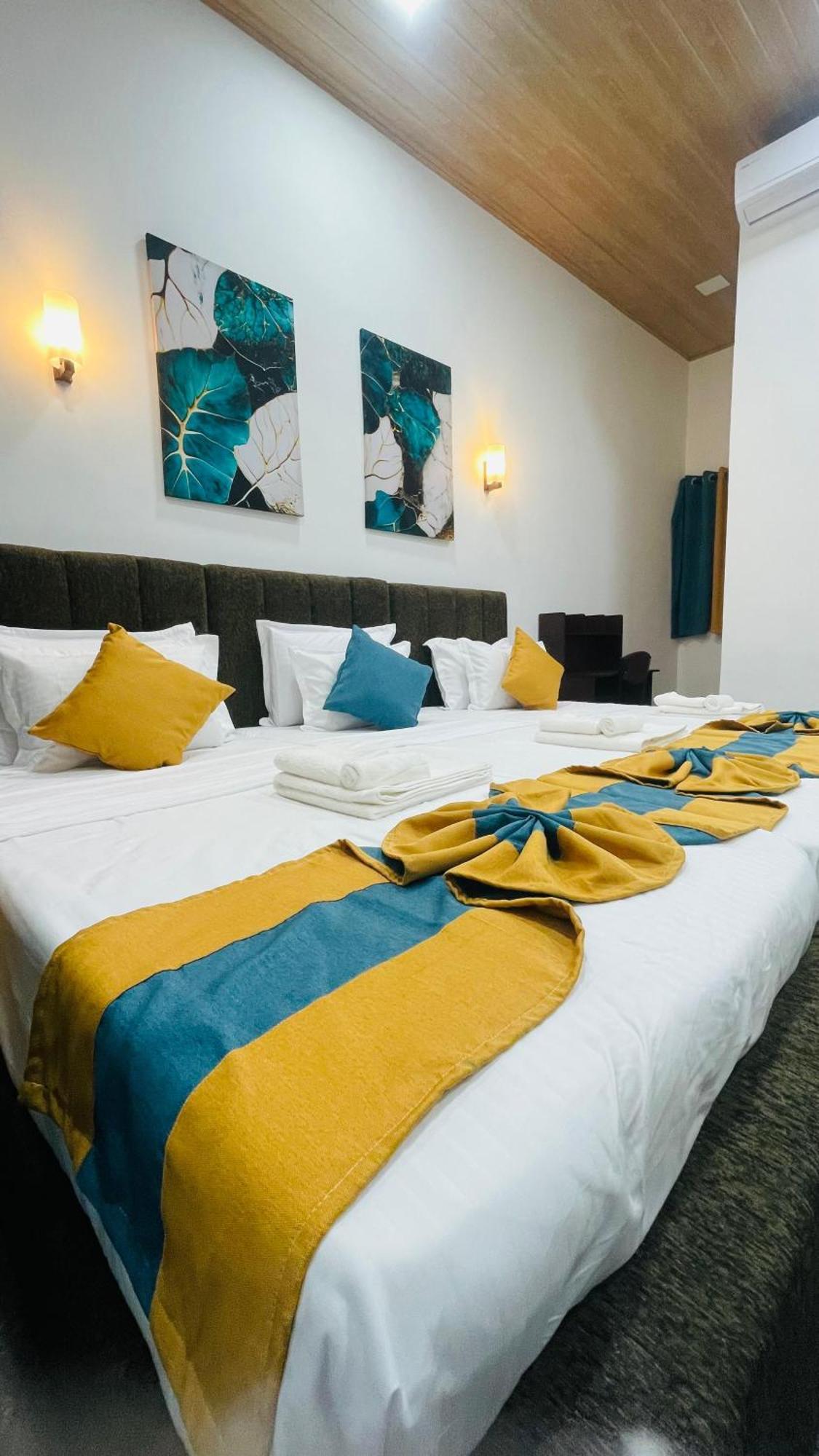 The Sanctum Hotel Talaimannar Bagian luar foto