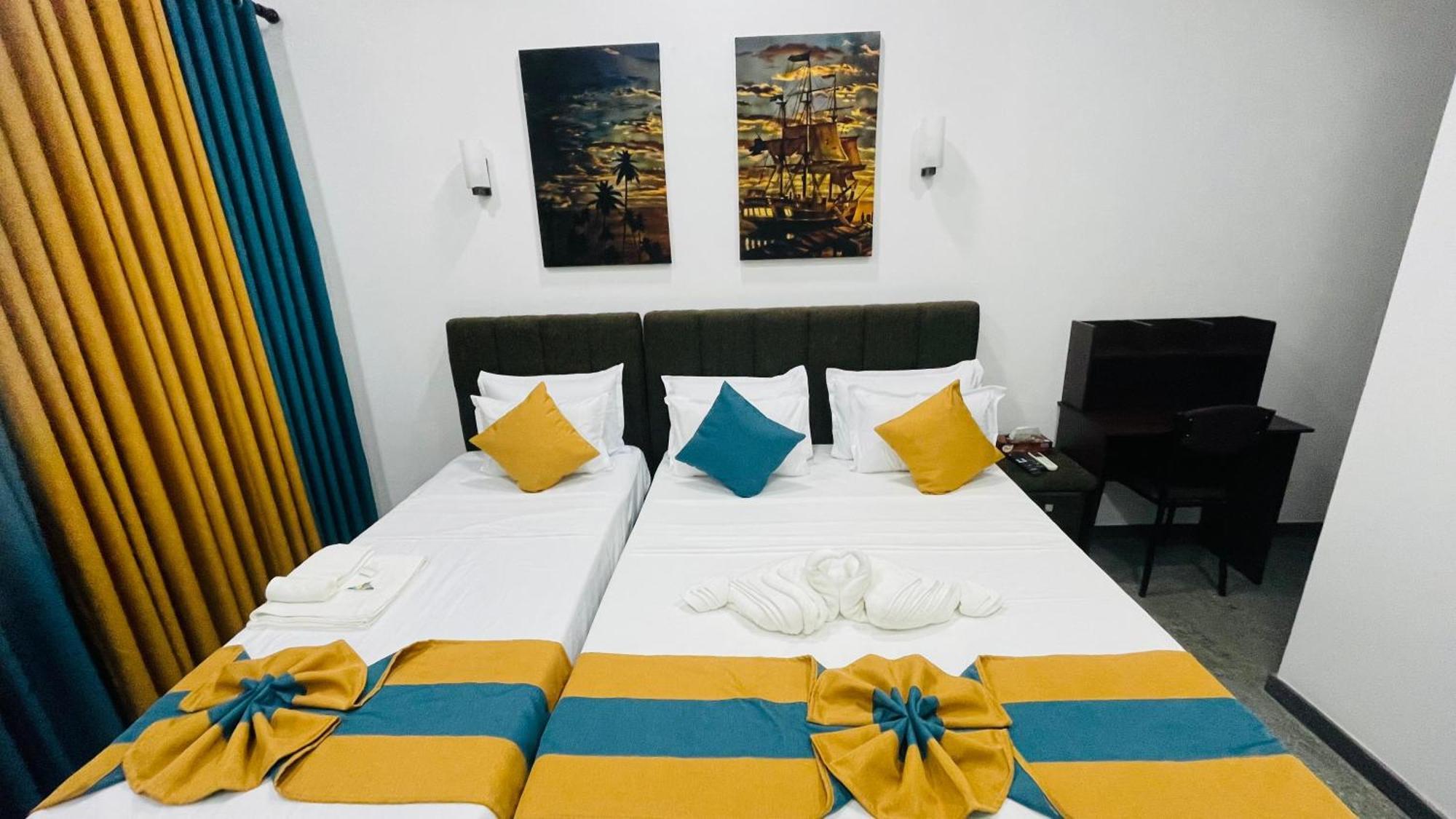 The Sanctum Hotel Talaimannar Bagian luar foto