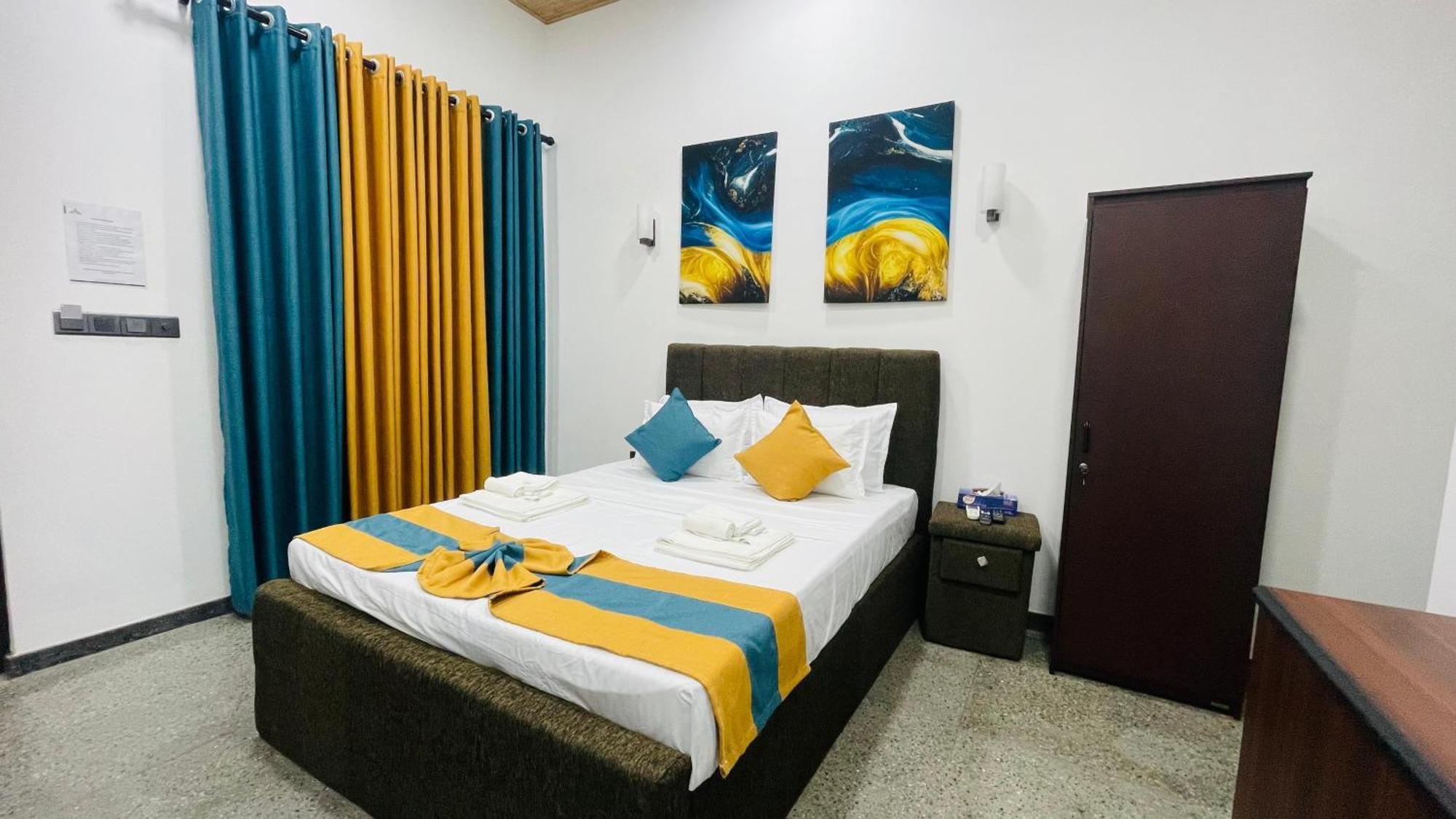 The Sanctum Hotel Talaimannar Bagian luar foto